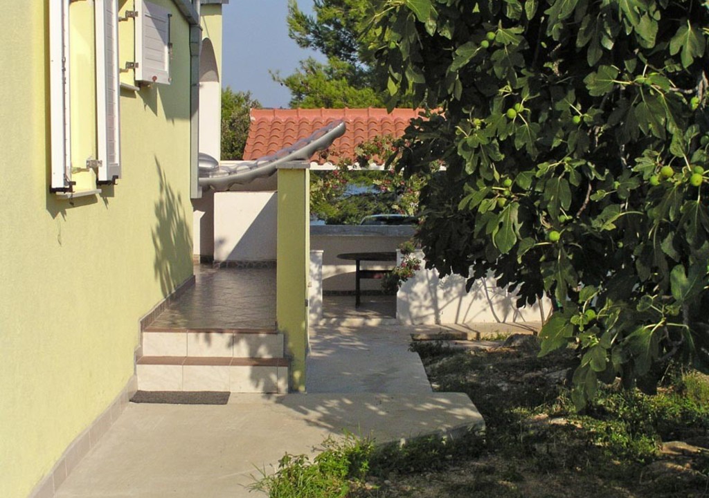 Apartmanház SEV-AP-MNG_04